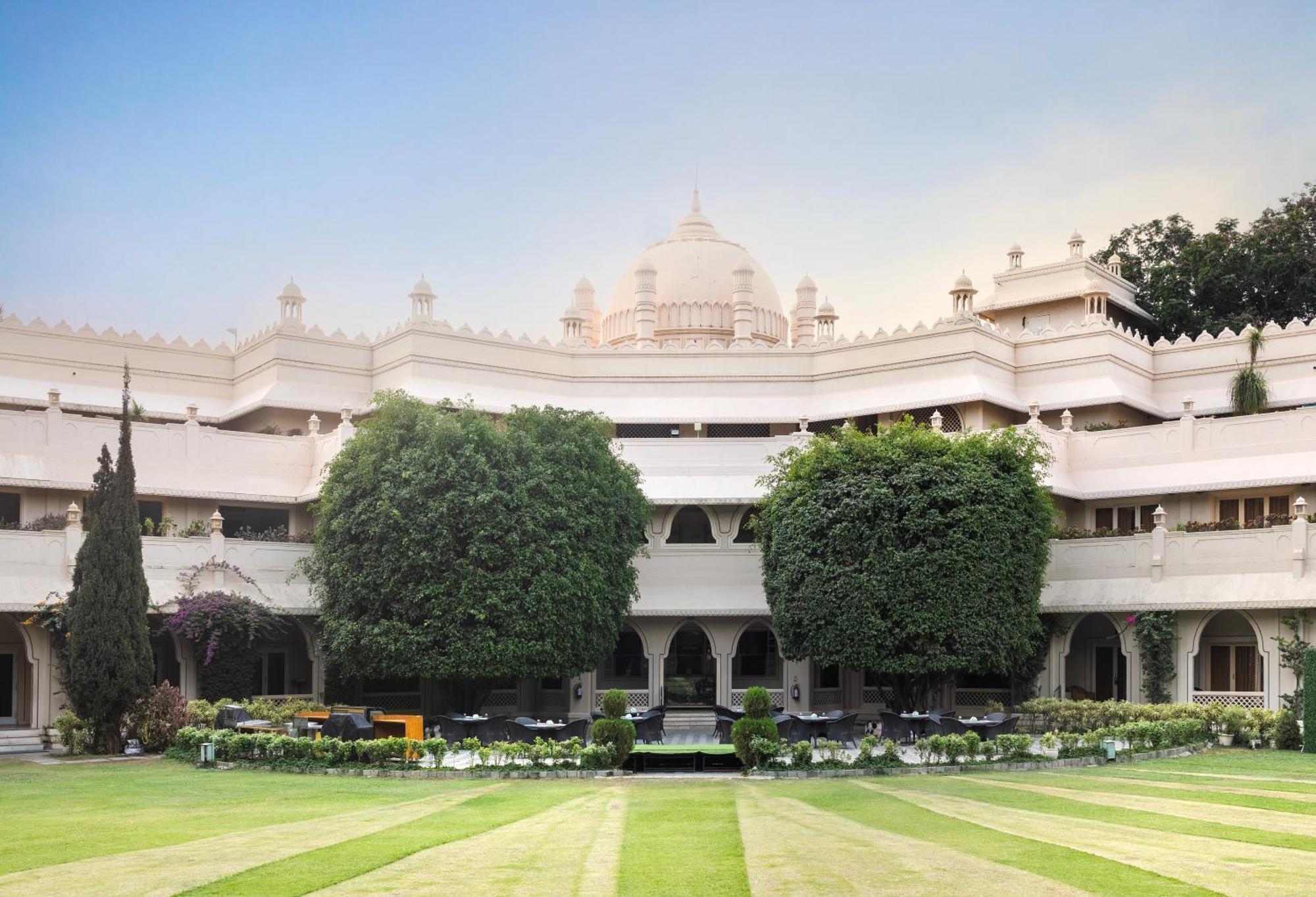 Gateway - Chhatrapati Sambhaji Nagar Hotel 5*