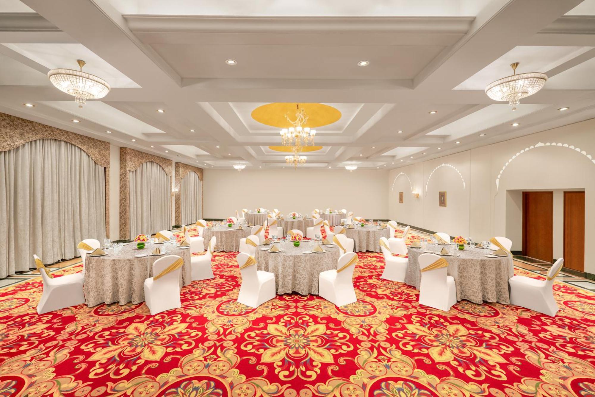 Hotel Gateway - Chhatrapati Sambhaji Nagar Aurangabad (Maharashtra)